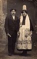 Un couple de mariés à Penmarc'h en 1919.