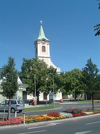 <span class="mw-page-title-main">Weiden am See</span> Place in Burgenland, Austria