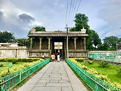 A view from temple tank Vaikunta Perumal Temple 2.jpg