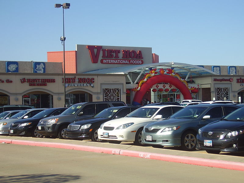 File:VietHoaHoustonFoods.JPG