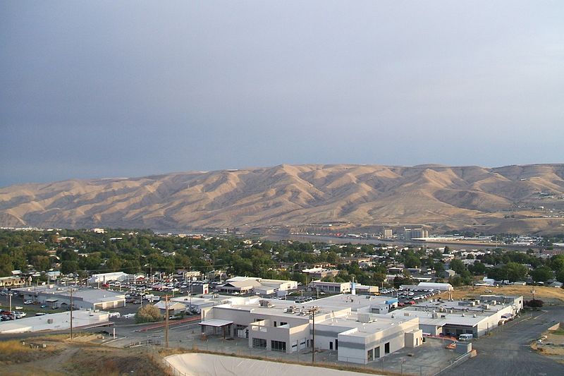 File:View SW Across the Clearwater River, Lewiston, ID, October 2007 - panoramio.jpg