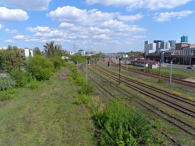 File:Warsaw railway circle near Dworzec Gdański.JPG