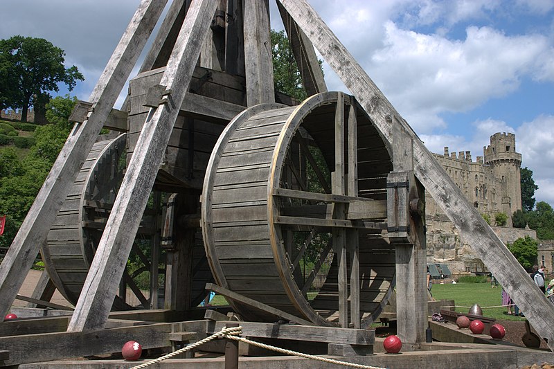 File:WarwickCastleTrebuchetCloseup.jpg