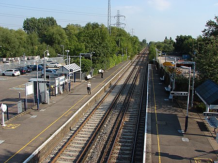 Wraysbury Station (geograph 3646075)