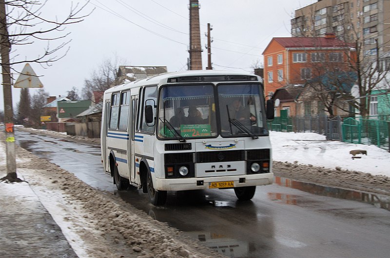 File:ПАЗ-3205 Жмеринка вул. Магістральна ТЕЦ.JPG