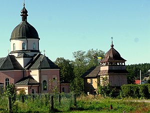 Панорамний вигляд на церкву Успіння Пресвятої Богородиці