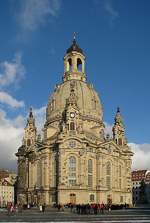 פְרַאוּאֶנְקִירכֶה - כנסייה לותרנית בעיר דרזדן שבגרמניה.