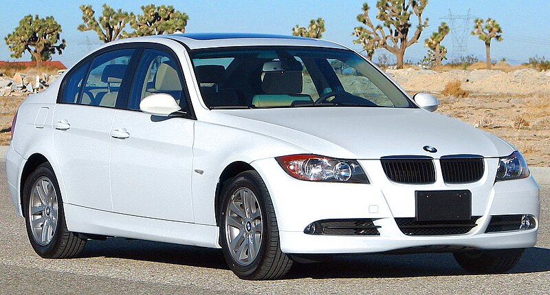 File:2006 BMW 325i -- NHTSA.jpg