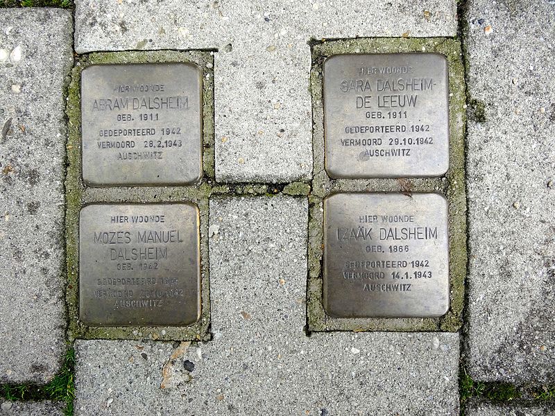 File:20150907 Stolpersteine Musselkanaal Sluiskade74.jpg