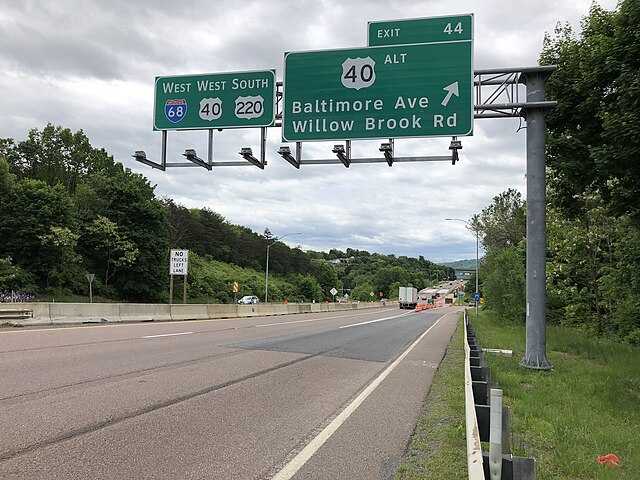 I-68/US 40/US 220 concurrency in Cumberland