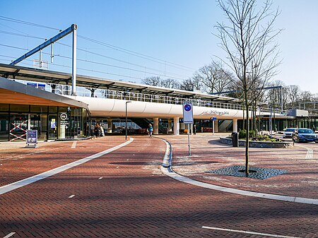 2020 03 07 Station Driebergen Zeist stationsplein