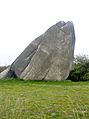 Brignogan-Plages : rocher dans la campagne qui était un ilôt rocheux lors de la transgression flandrienne 2