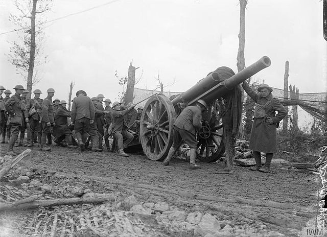 Moving a 60-pounder during the Third Ypres offensive, September 1917.