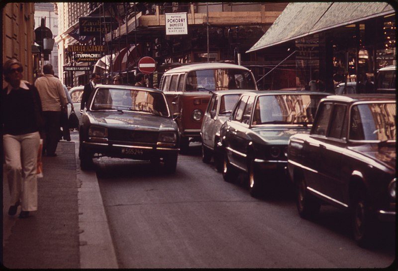 File:AUTO TRAFFIC ON THE NARROW STREETS POSE A THREAT TO PEDESTRIANS AS CARS MUST MOUNT THE SIDEWALK TO PASS. THIS IS... - NARA - 551913.jpg