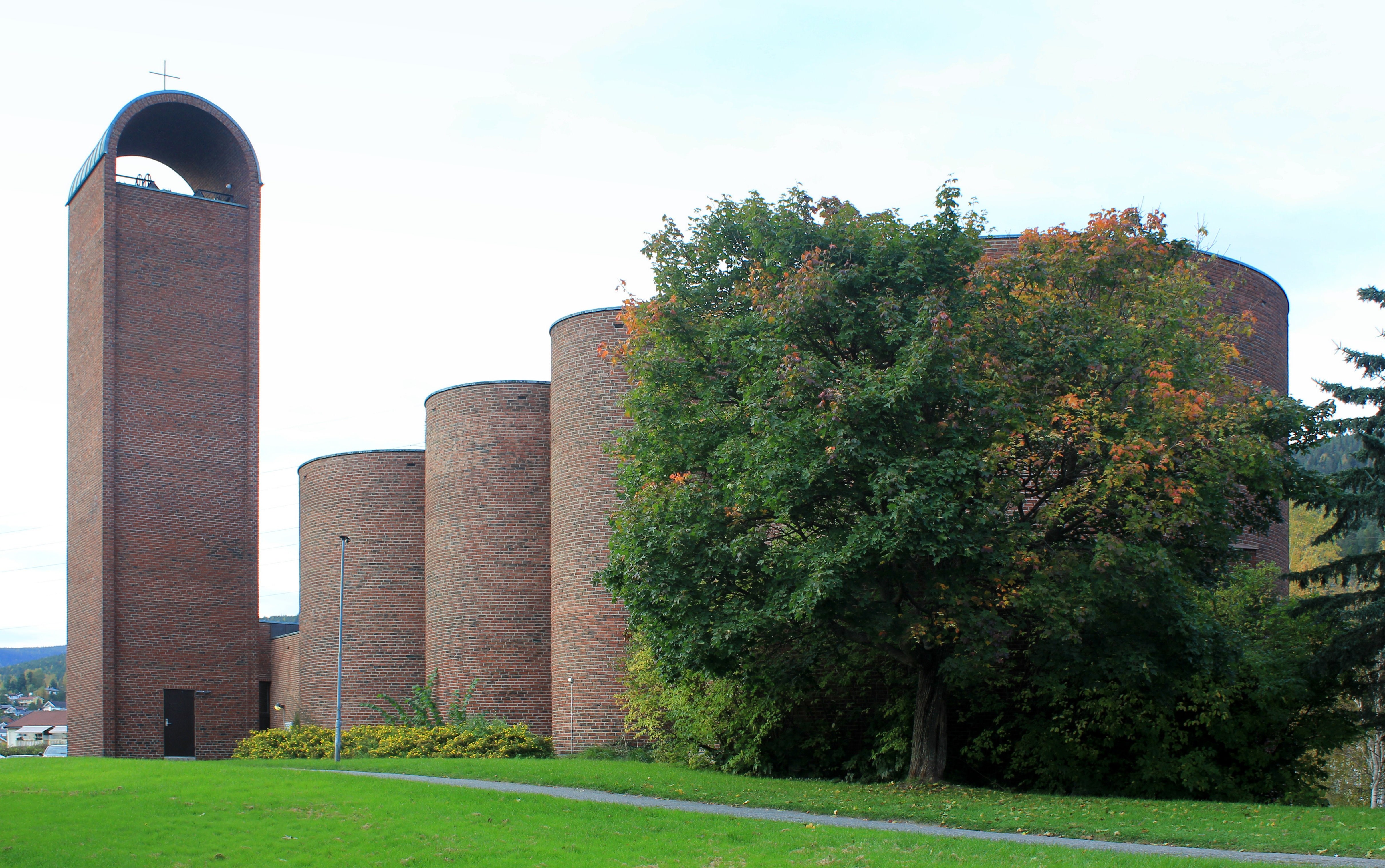 Kirke. Памятник Кирке Германия. Kirke состав. Kirke коробка. Kirke 1968.