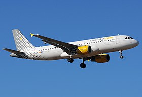 Airbus A320-214, Vueling Airlines AN2072848.jpg
