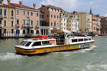 Water bus, Venice