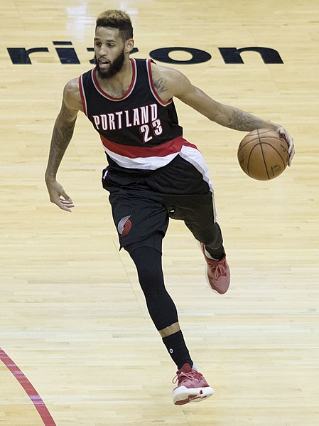 File:Allen Crabbe 2017.jpg