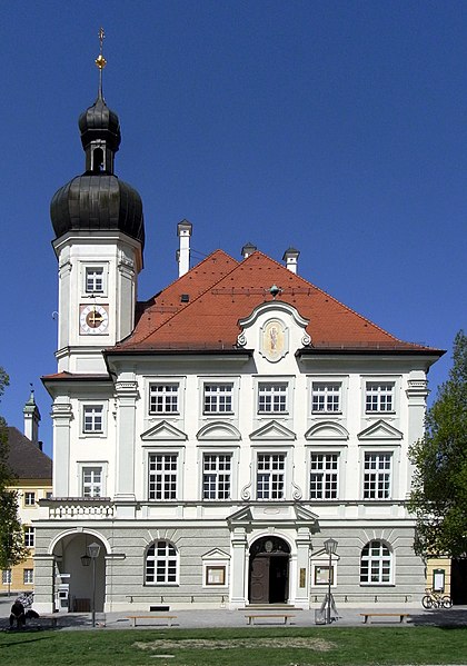 File:Altötting, Rathaus 1.jpeg