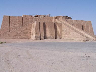 Mesopotamian art – Ziggurat of Ur in Tell el-Muqayyar, Dhi Qar Province, Iraq, unknown architect (21st century BC)[55]