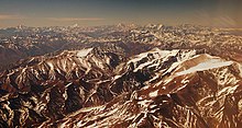 Blick auf die Anden beim Landeanflug auf Santiago, Chile.