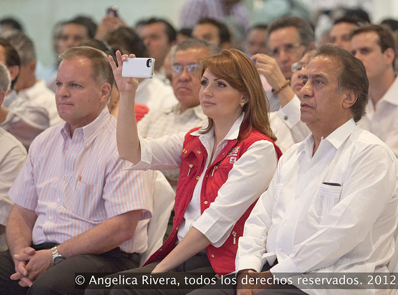 File:Angelica Rivera de Peña en Visita al estado de Durango. (7317045802).jpg