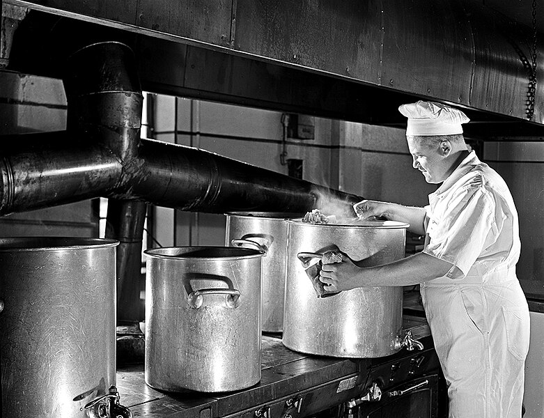 File:Army Cook Steaming Cauliflower, Pepperell Manufacturing Company (11327235754).jpg