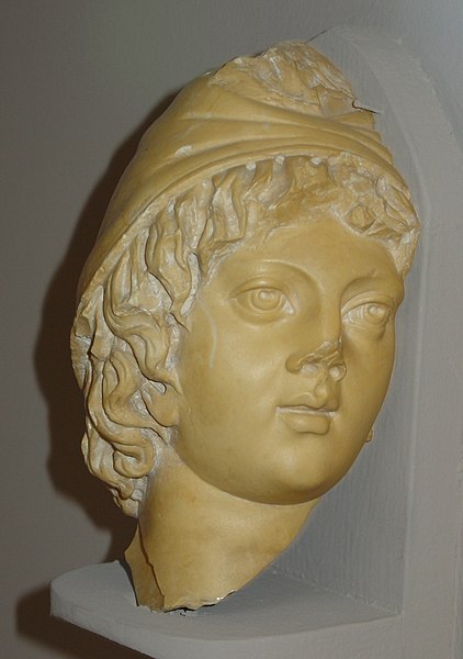 File:Attis Efes Museum.JPG