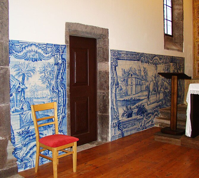 File:Azulejos com aspetos da Vida de São Roque - 2010-06-05 - Image 105912.jpg