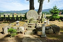 Baisan Monpon tomb.jpg