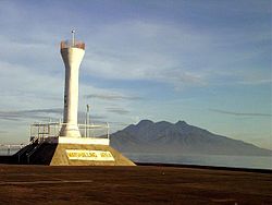 Molo di Balingoan con Camiguin sullo sfondo