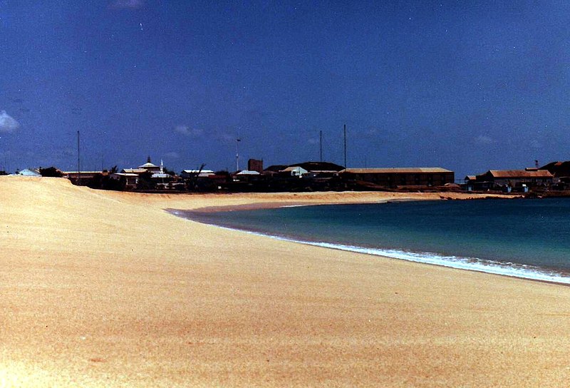 File:Beac at Ascension Island May 1982.jpg