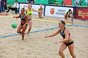 Deutsch: Beachhandball Europameisterschaften 2019 (Beach handball Euro); Tag 3: 4. Juli 2019 – Frauen, Hauptrunde Gruppe II, Ukraine-Italien 2:0 (20:16, 20:16) English: Beach handball Euro; Day 3: 4 July 2019 – Women Main Round Group II – Ukraine-Italy 2:0 (20:16, 20:16)