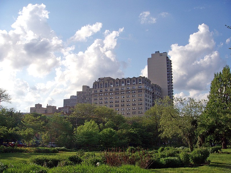 File:Belden Stratford Hotel.jpg