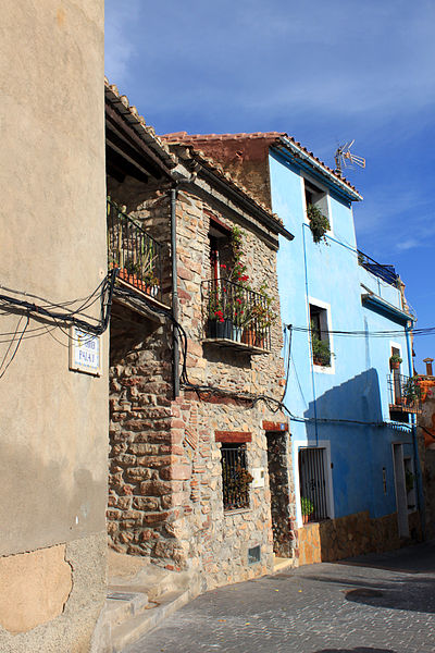 File:Borriol Calle Palacio.JPG