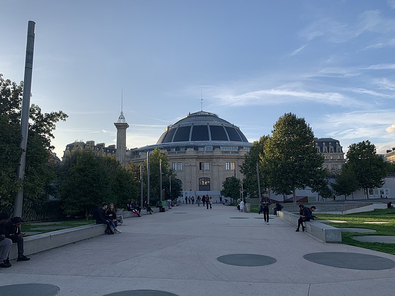 File:Bourse Commerce Paris 4.jpg