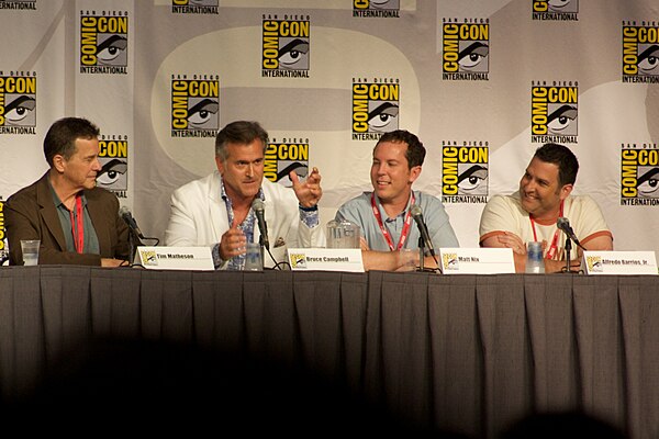 Burn Notice director Tim Matheson, actor Bruce Campbell, creator Matt Nix, and screenwriter Alfredo Barrios Jr. at San Diego Comic-Con 2010