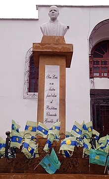 Busto del padre Clemente Giraldo Fundador de San Luis