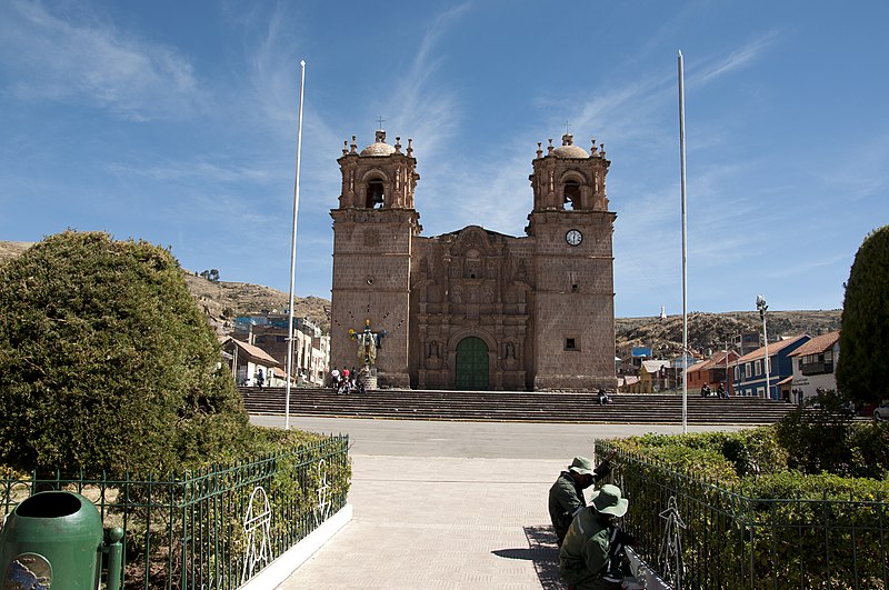 File:CATEDRAL DE PUNO.jpg