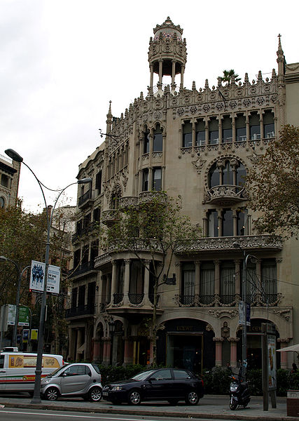 File:Casa Lleó Morera - 001.jpg