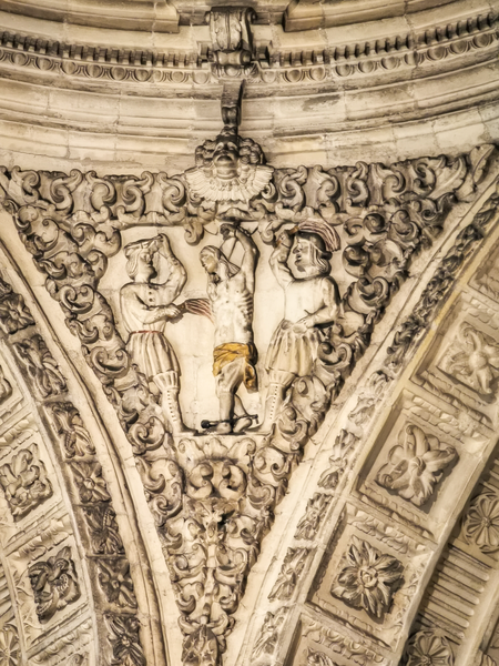 File:Catedral de San Salvador de Oviedo, detalles en el techo.png