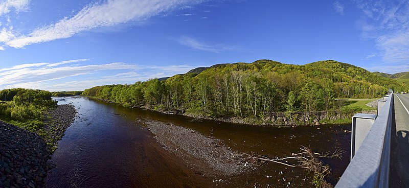 File:Chéticamp River Cabot Trail Entrance.jpg