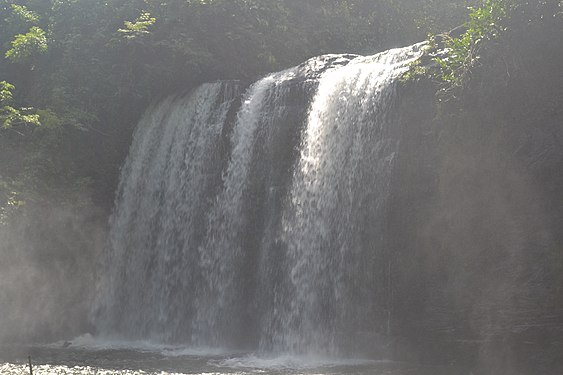 Kilissi waterfall in kindia Photograph: User:M keita1321