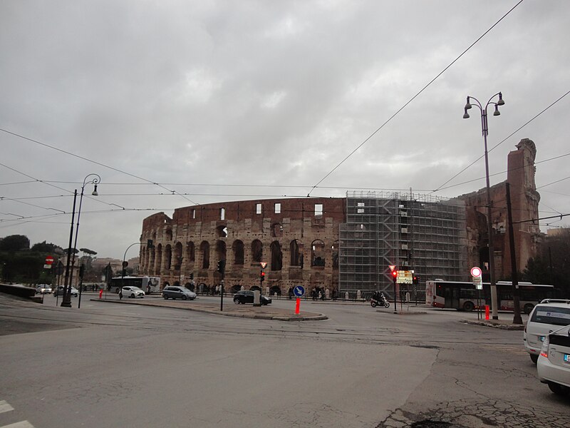 File:Colosseum in rome.47.JPG