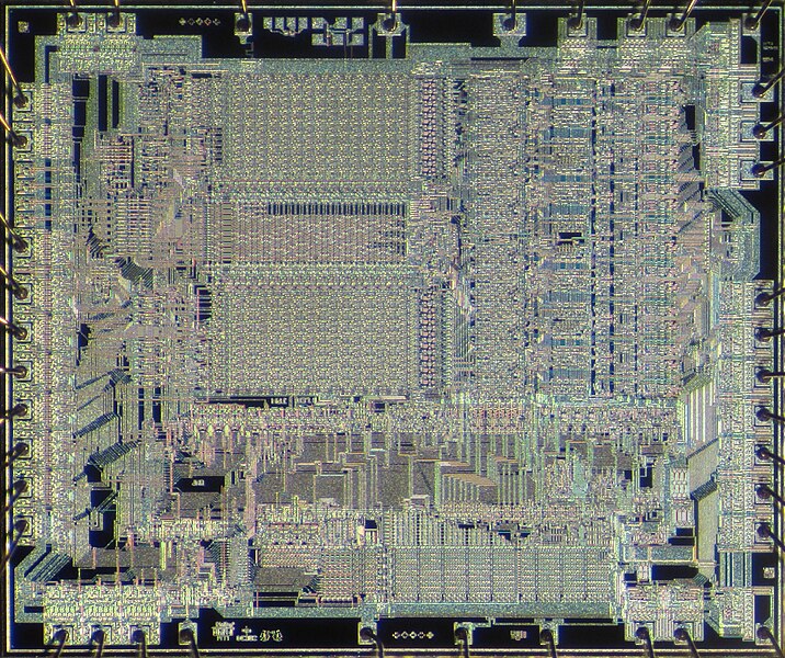 File:DEC F-11 Data chip die.JPG