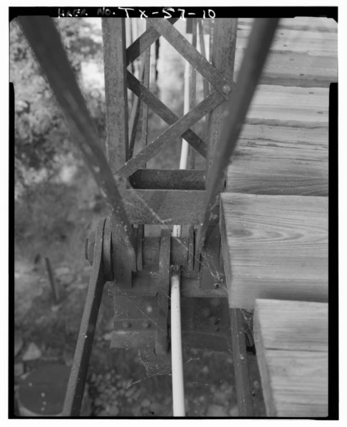File:DETAIL SHOWING LOWER CHORD CONNECTIONS FROM SE. - Stephenville Crossing Bridge, Spanning Leon River at County Route No. 176 (Moved to Private Road south of State Route 71, HAER TX,97-HAMIL.V,1-10.tif