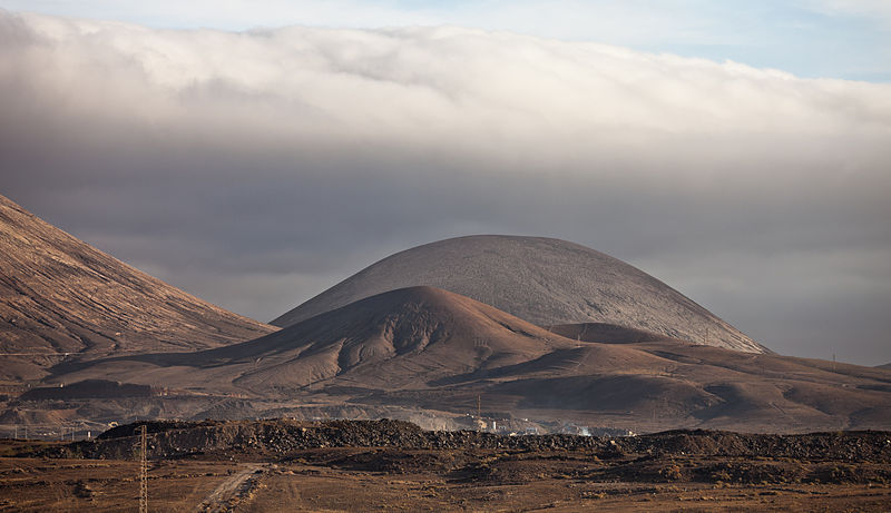 File:Desde Puerto del Carmen - Lanzarote - Spain-1.jpg