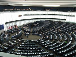 Hémicycle du Parlement européen à Strasbourg. (définition réelle 1 200 × 900)