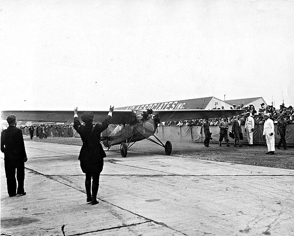 Schneider landing at Roosevelt Field on August 25, 1930, after completing round trip transcontinental flight