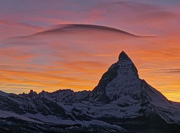 Matterhorn/Cervino (4478m) Photograph: Ariocarpusandroides Licensing: CC-BY-SA-4.0